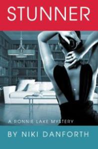 STUNNER, Niki Danforth - Cover