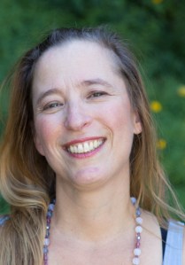 Beth-Barany_MG_6971_cropped-small-vertical